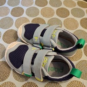 Toddler PLAE Shoes, sz 9
